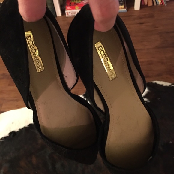 BCBG Generation black pointy-toe flats - Picture 2 of 3